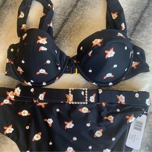 WeWoreWhat Claudia Floral Swim Swimsuit Bikini Top